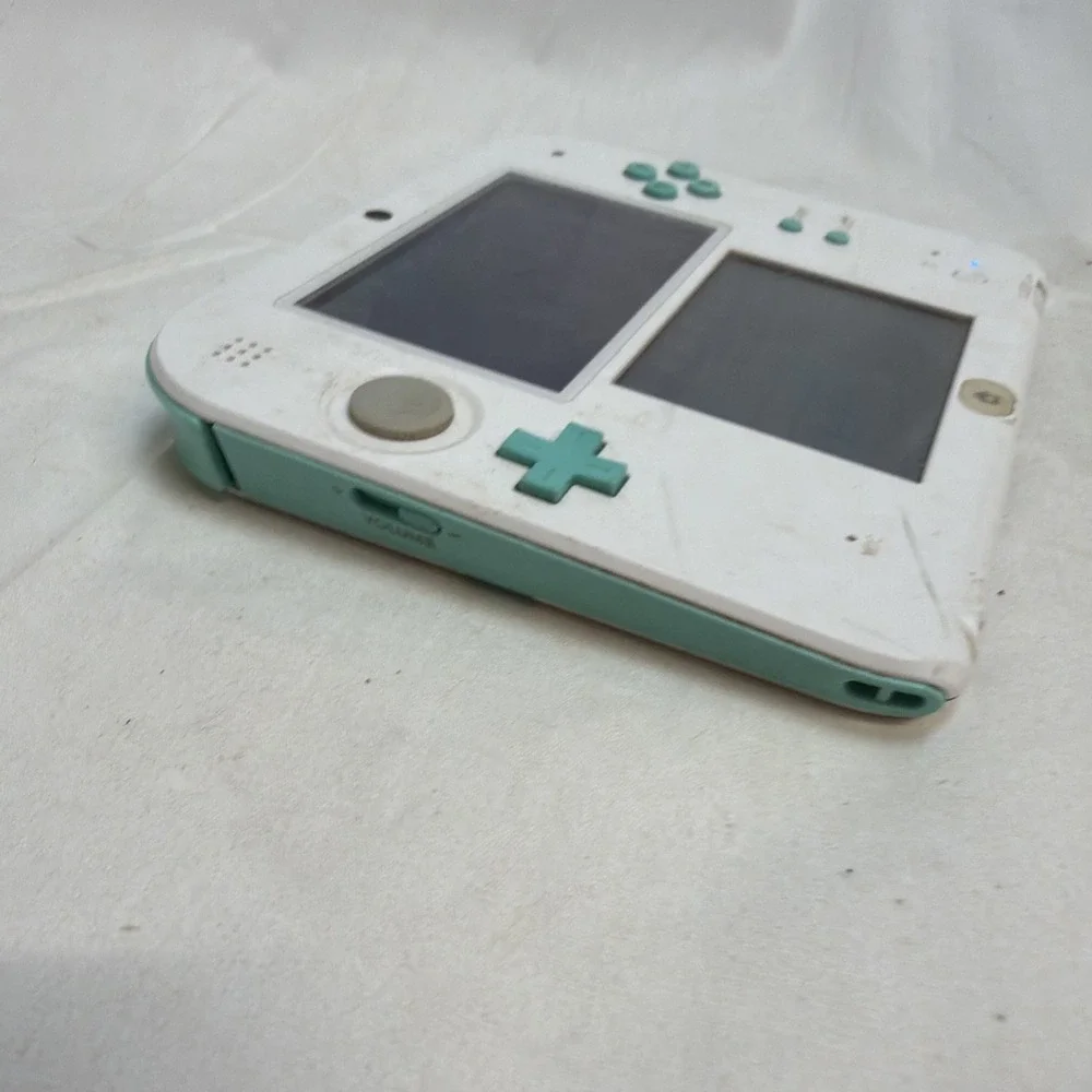 Nintendo 2DS Sea Green Limited Edition Video Game Console  No Charger